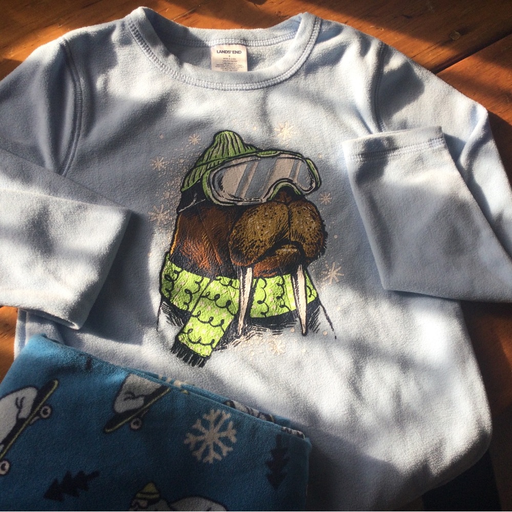 Land’s End Fleece PJs - Picture 5 of 7